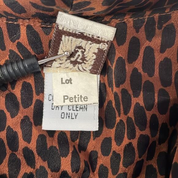Vintage 100% Silk Leopard Print Top Brown Black Petite Small Anne Klein - Picture 6 of 8